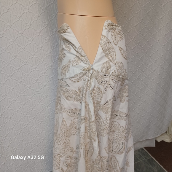 a.n.a Women Size 22w White and Tan Maxi Skirt - Picture 6 of 14